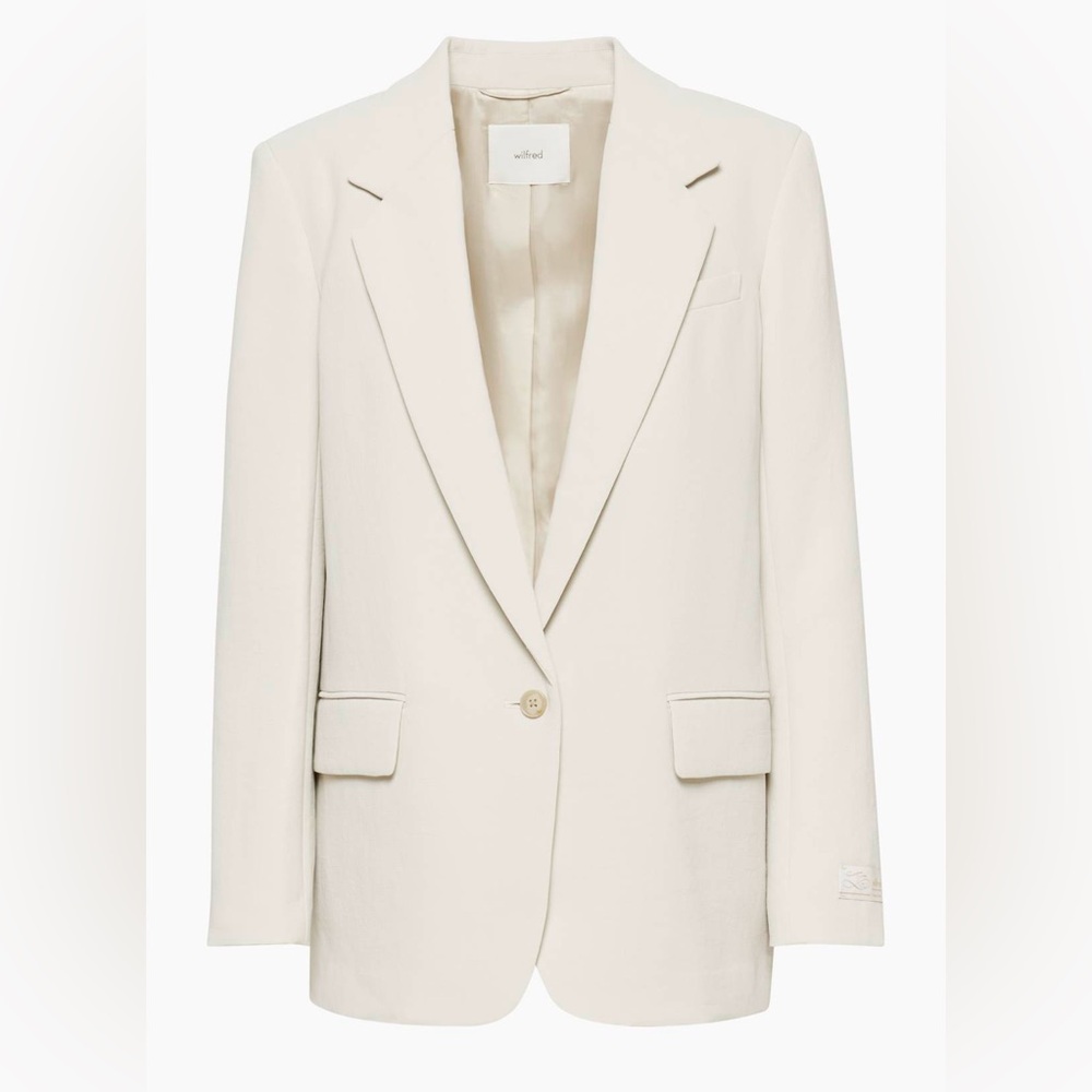 New with tag pearl color blazer by Aritzia